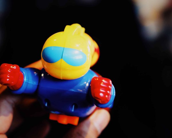 Wonder Woman en figurine : l'amazone qui conquiert les étagères.